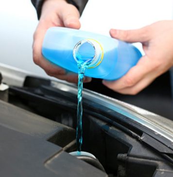 Importance-of-Washer-Fluids-for-Your-Car-on-nextreading-online