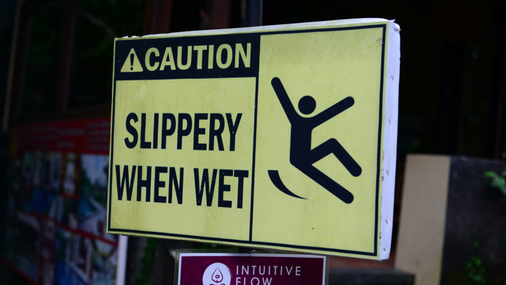 Do-You-Need-a-Slip-and-Fall-Accident-Attorney-Here's-How-to-Decide-on-nextreading