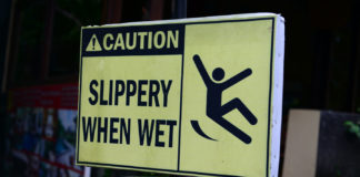 Do-You-Need-a-Slip-and-Fall-Accident-Attorney-Here's-How-to-Decide-on-nextreading