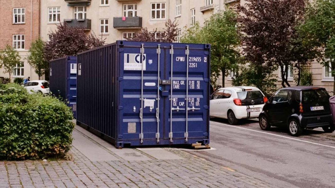 Mobile-Containers-The-Future-of-Flexible-and-Cost-Effective-Workspace-on-nextreading